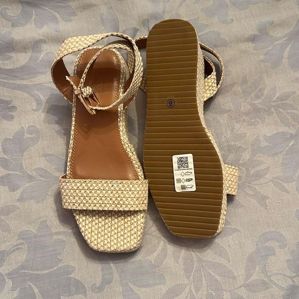 Platform sandal